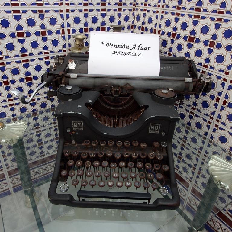 Pensión Aduar Marbella Exterior foto