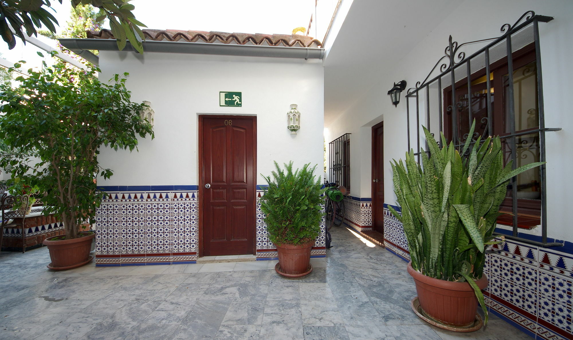 Pensión Aduar Marbella Exterior foto